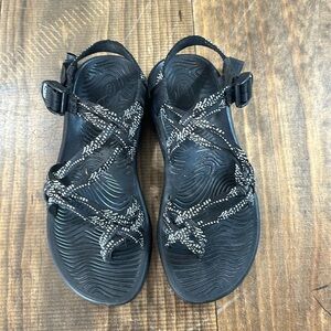 Chacos size 9
